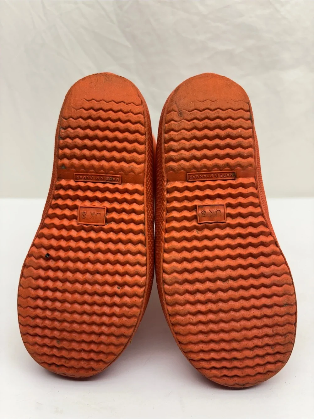 Hunter Orange Rubber Rain Boots, SZ 10 for toddler girl, 2(BA)